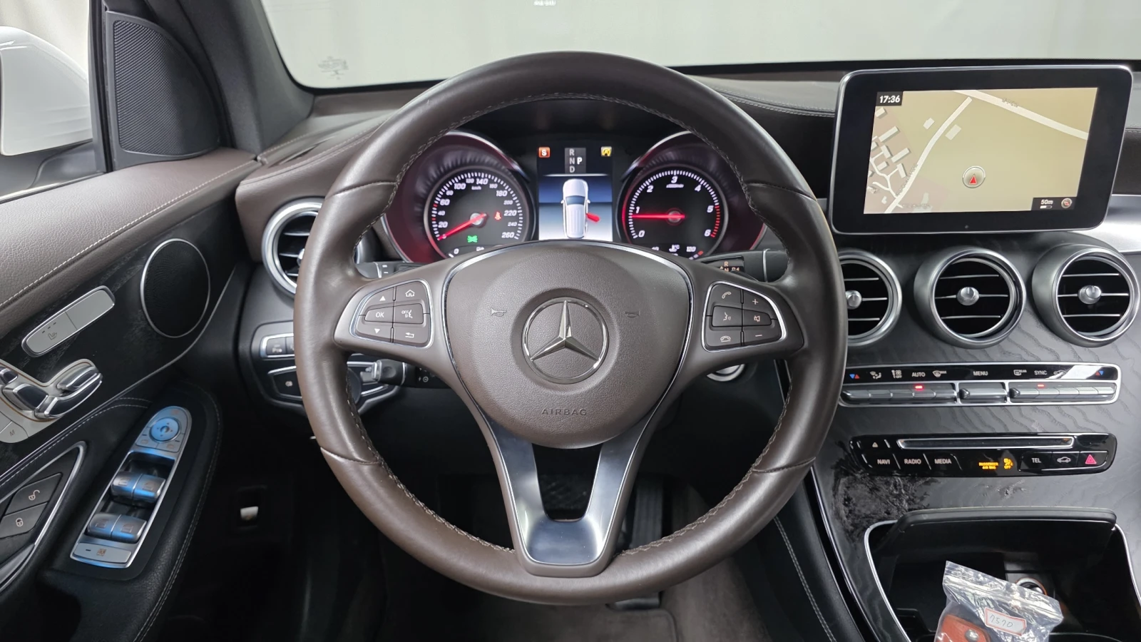 Mercedes-Benz GLC 220 PREMIUM / ����� �������� ������� !!! | Mobile.bg � ����������� 9