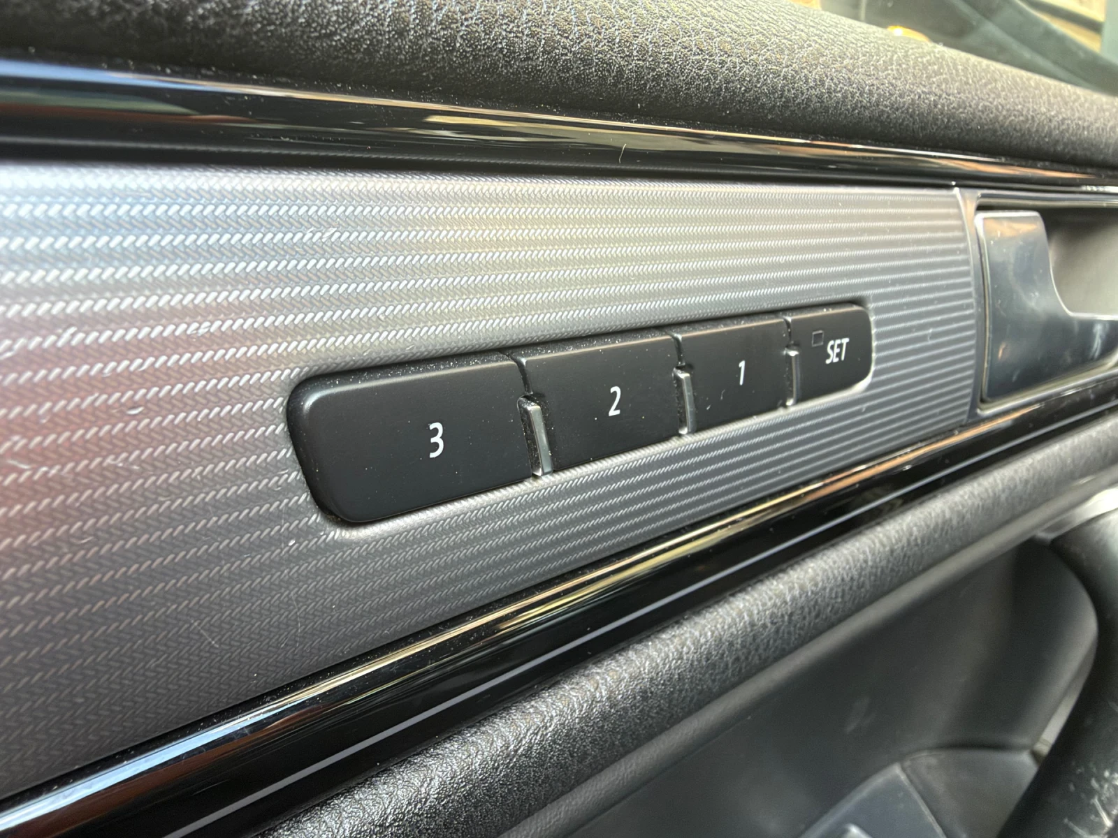 VW Touareg 3.0 262 R-LINE | Mobile.bg � ����������� 9