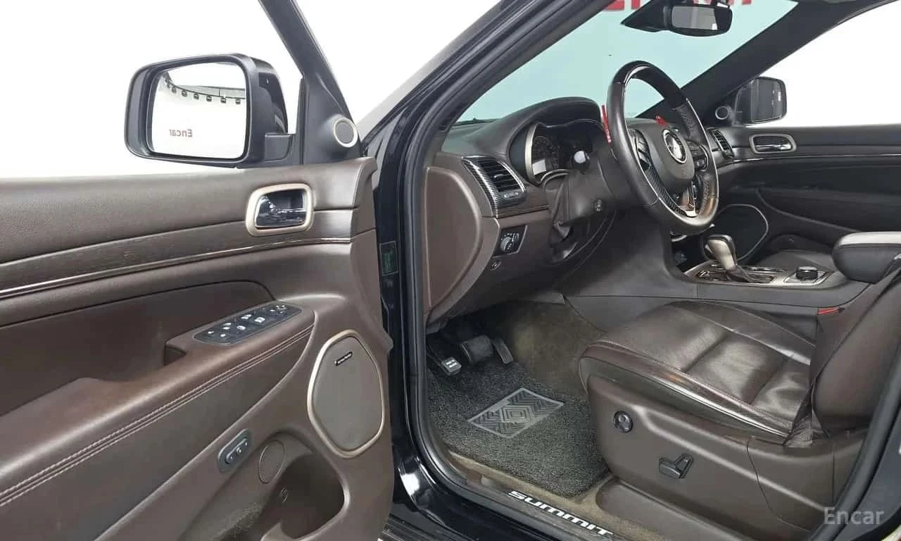 Jeep Cherokee, снимка 10 - Автомобили и джипове - 56730323