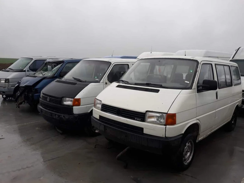 VW T4 2.4 D 2.5 TDI 1.9 D 2.0i НА ЧАСТИ , снимка 1 - Бусове и автобуси - 48700682