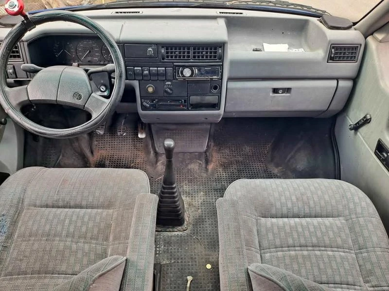 VW Caravelle 2.4, снимка 6 - Бусове и автобуси - 55049790