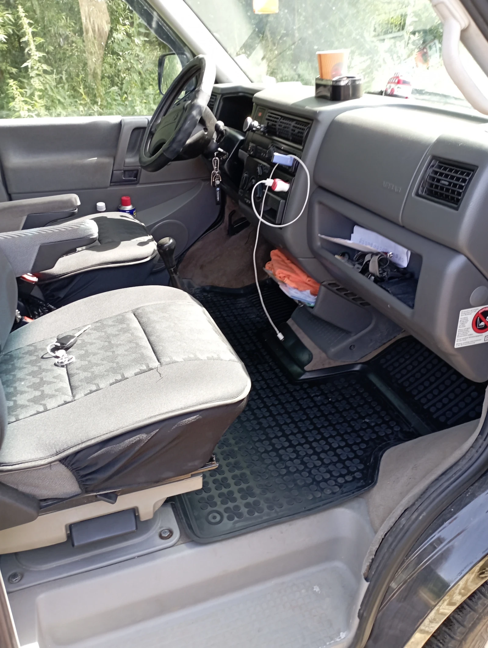 VW Caravelle  - изображение 6
