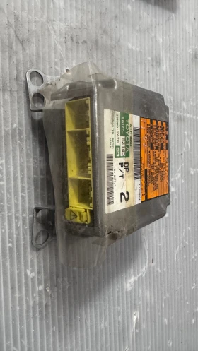     Airbag  /  /  a Toyota Yaris - 231000-2470 / 89170-52140