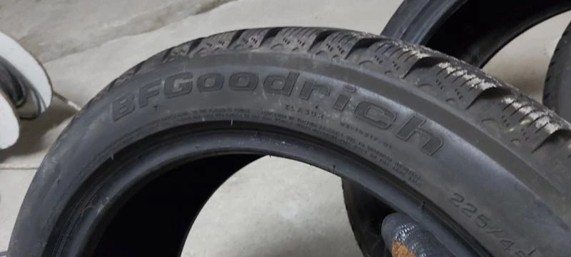 Гуми Зимни 225/45R17, снимка 7 - Гуми и джанти - 29879970