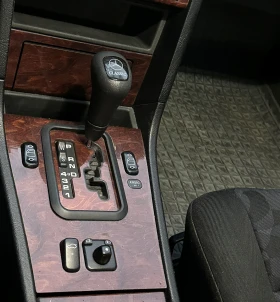 Mercedes-Benz C 180 Газ-Бензин, снимка 16