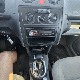 VW Caddy 1.6tdi. 105к.с., снимка 9