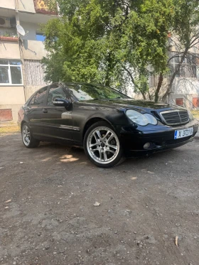 Mercedes-Benz C 200, снимка 17