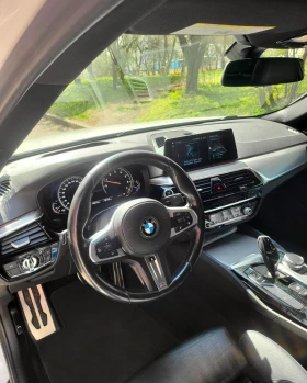BMW 530 xDrive - ВЪЗМОЖЕН БАРТЕР, снимка 12