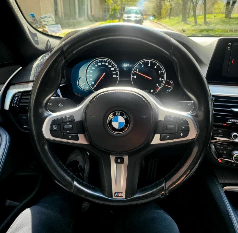 BMW 530 xDrive - ВЪЗМОЖЕН БАРТЕР, снимка 15 - Автомобили и джипове - 44896509