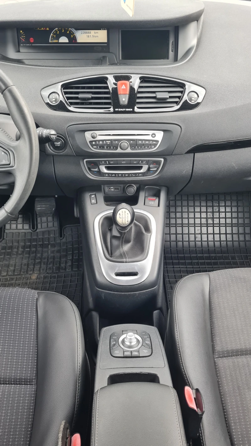 Renault Scenic 1.5dci !!!X-Mod !!!6speed!!! TOP, снимка 16 - Автомобили и джипове - 47294325