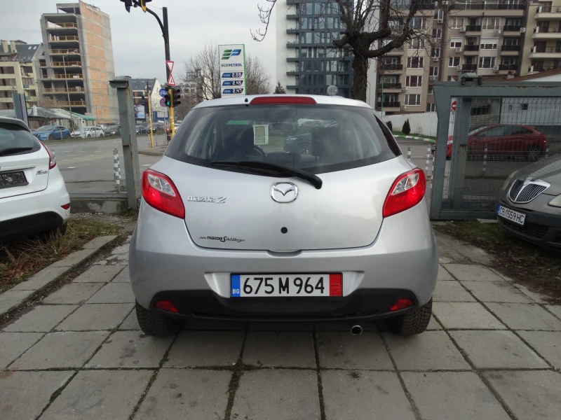 Mazda 2 1.3I EURO 4, снимка 4 - Автомобили и джипове - 48416536