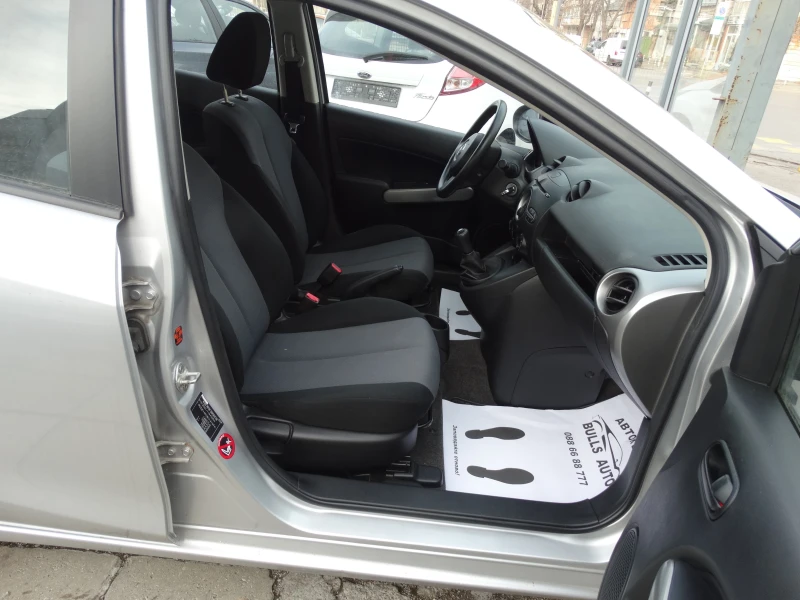 Mazda 2 1.3I EURO 4, снимка 11 - Автомобили и джипове - 48416536