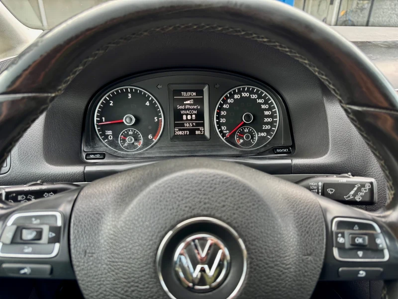 VW Touran TDI, снимка 12 - Автомобили и джипове - 49136678