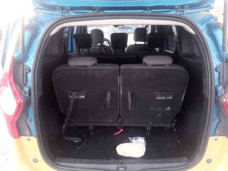 Dacia Lodgy 1.2 I STEPWAY, снимка 9 - Автомобили и джипове - 49397926