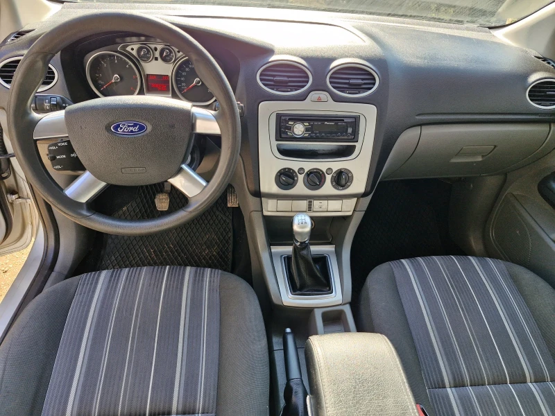 Ford Focus 1.6TDCI , снимка 8 - Автомобили и джипове - 49517577