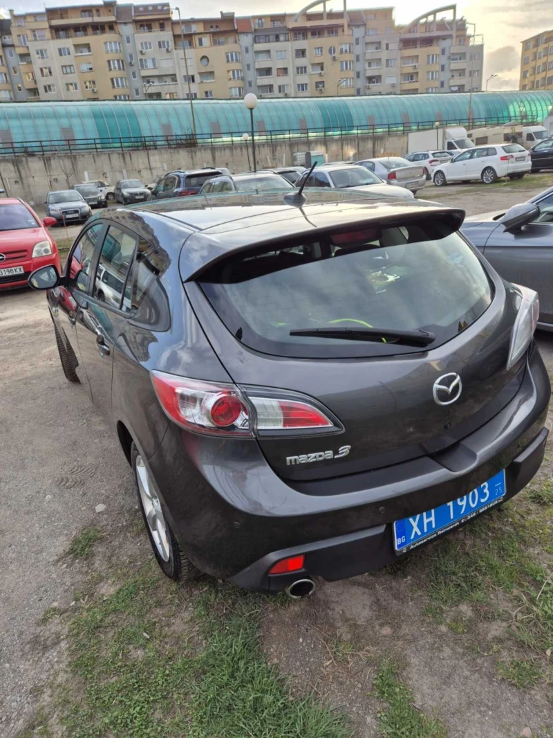 Mazda 3, снимка 2 - Автомобили и джипове - 49556356