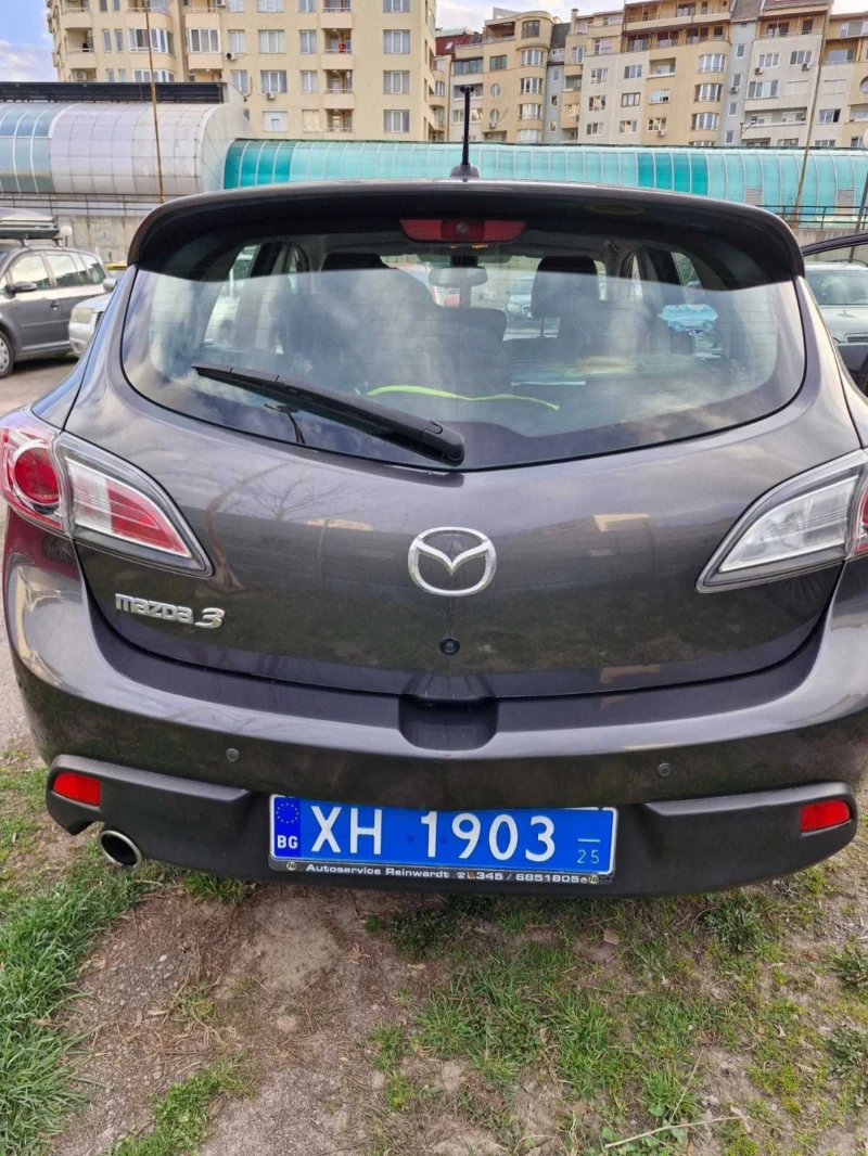 Mazda 3, снимка 10 - Автомобили и джипове - 49556356