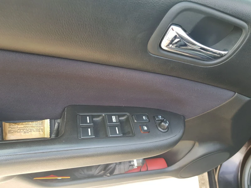 Honda Accord, снимка 8 - Автомобили и джипове - 51920489