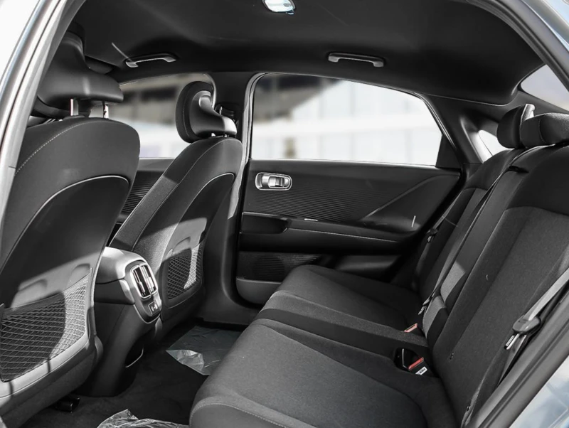 Hyundai Ioniq 6 Preferred RWD Long Range , снимка 9 - Автомобили и джипове - 52749424