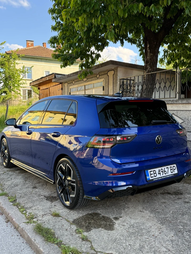 VW Golf 8.5 R-line 2.0TDI DSG MATRIX, снимка 4 - Автомобили и джипове - 53097758