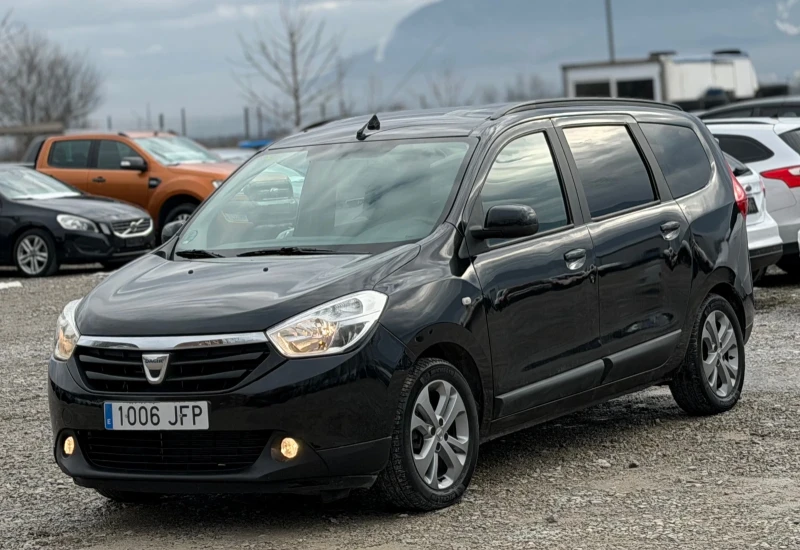 Dacia Lodgy 1.6i 82к.с * ГАЗ* * КЛИМАТИК* , снимка 3 - Автомобили и джипове - 53452958