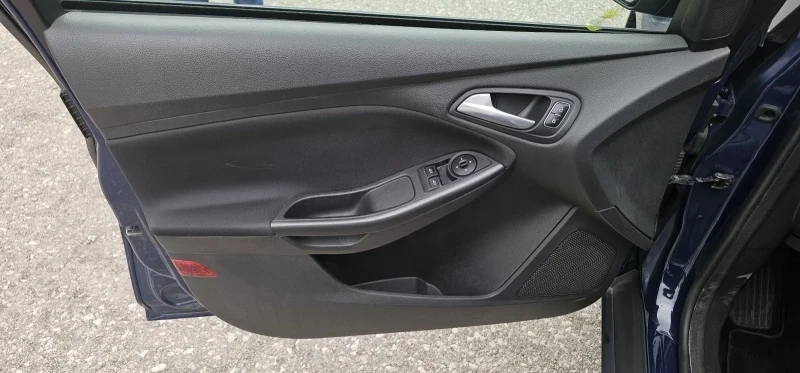 Ford Focus 2.0 TDCI 150 HP AVTOMAT, снимка 13 - Автомобили и джипове - 54677844