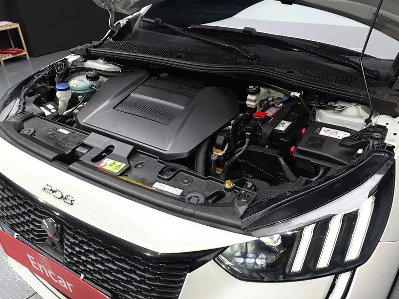 Peugeot 208 GENERATION GT, снимка 6 - Автомобили и джипове - 54764634