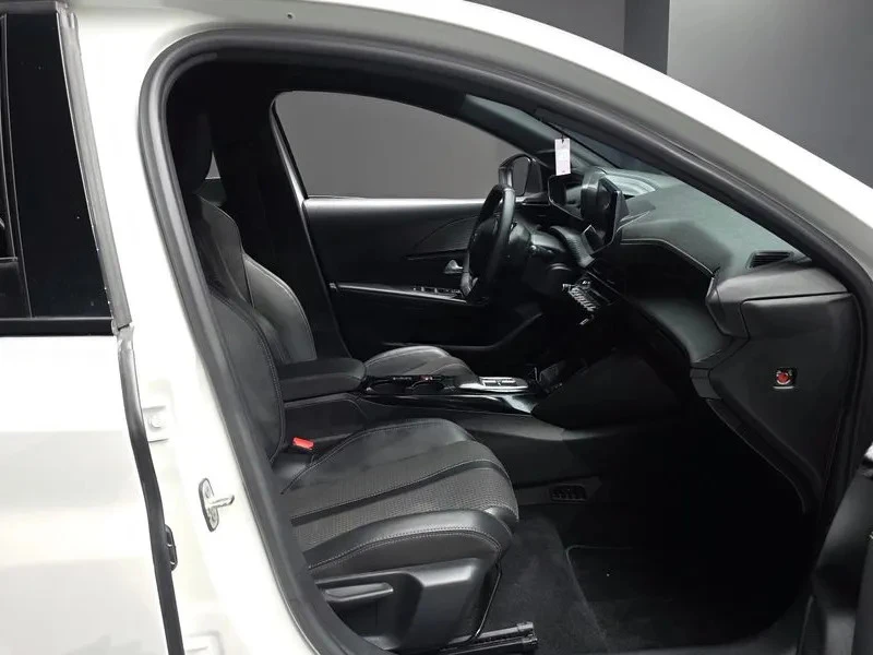 Peugeot 208 GENERATION GT, снимка 11 - Автомобили и джипове - 54764634