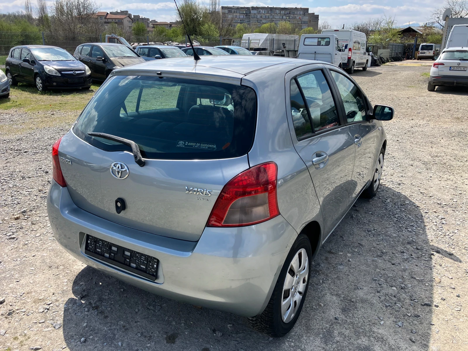 Toyota Yaris 1.3 VVT-I KLIMA - изображение 4