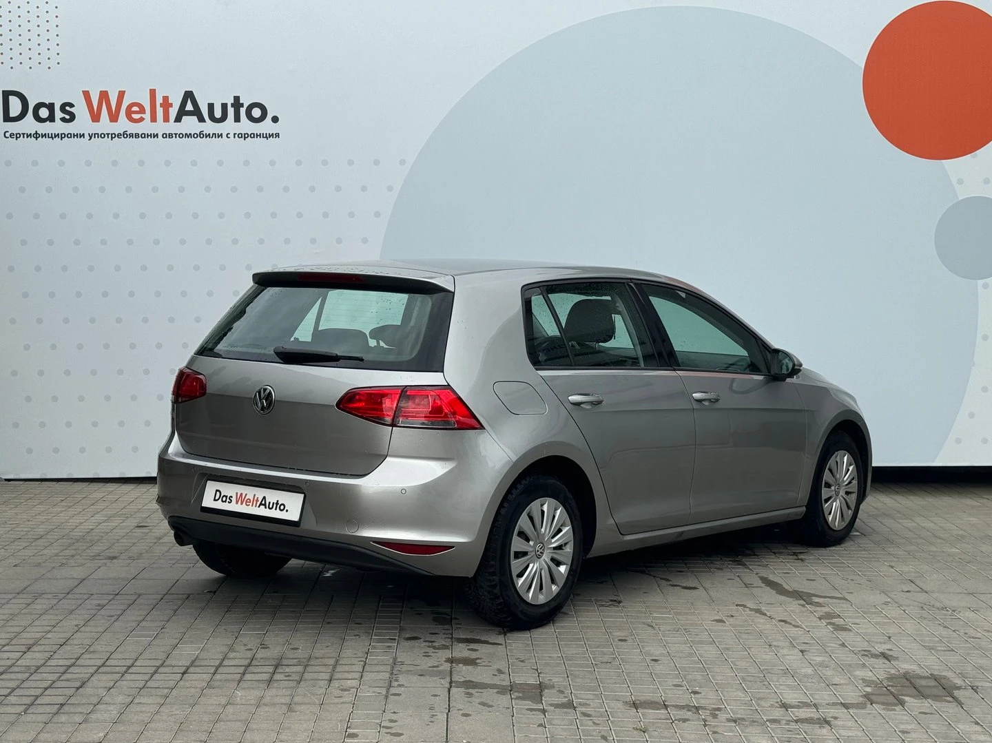 VW Golf Trendline 1.6TDI BMT - изображение 3