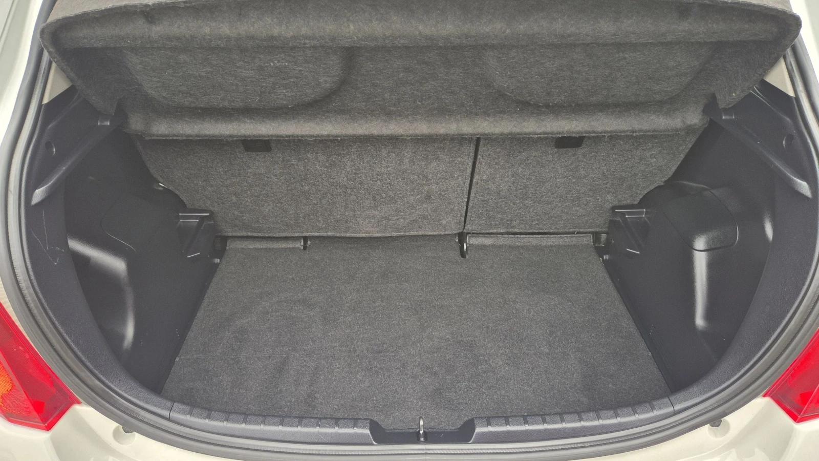 Toyota Yaris 1.4 . 90.. | Mobile.bg   16