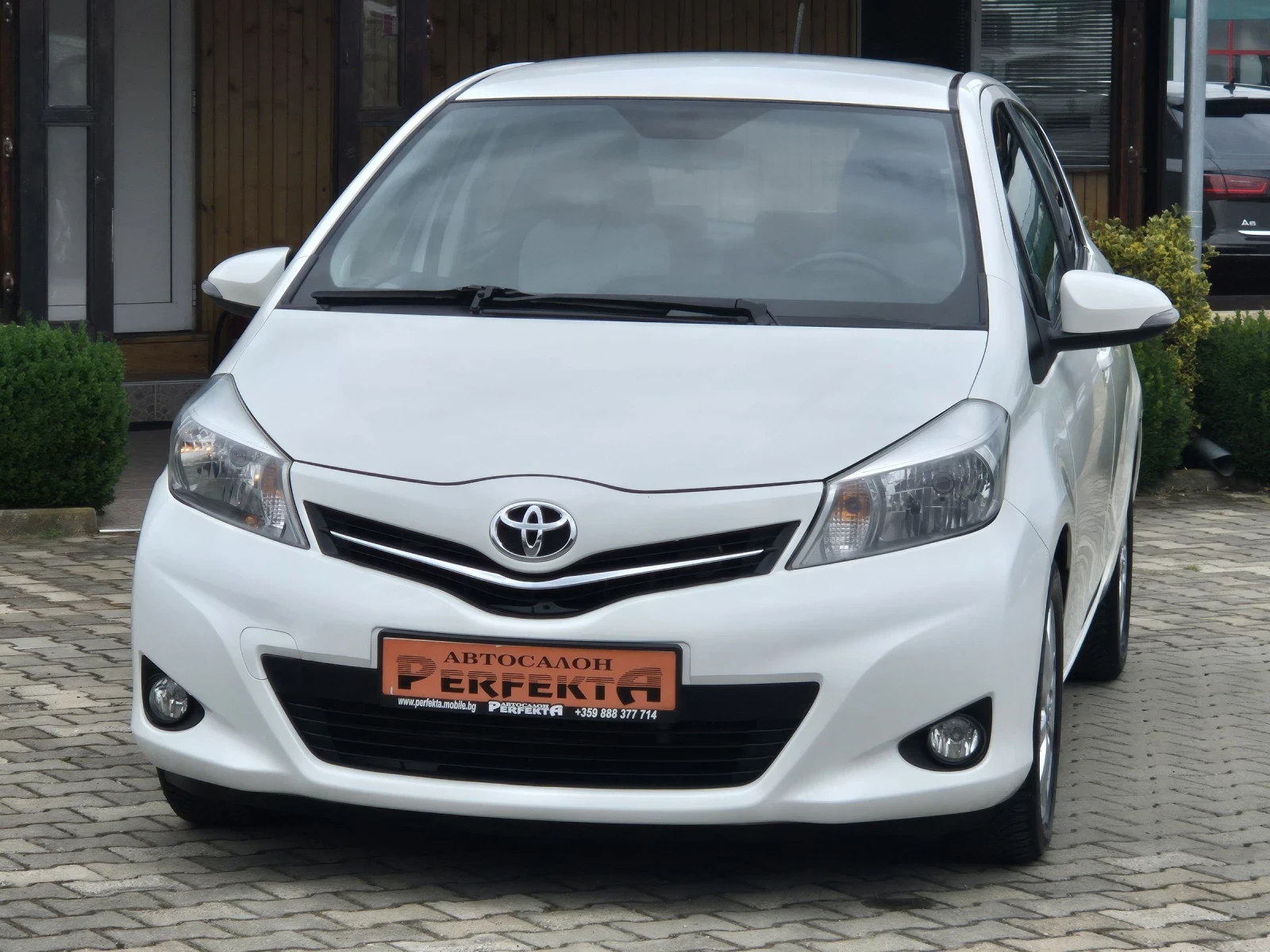 Toyota Yaris 1.4 диз. 90к.с. - изображение 3