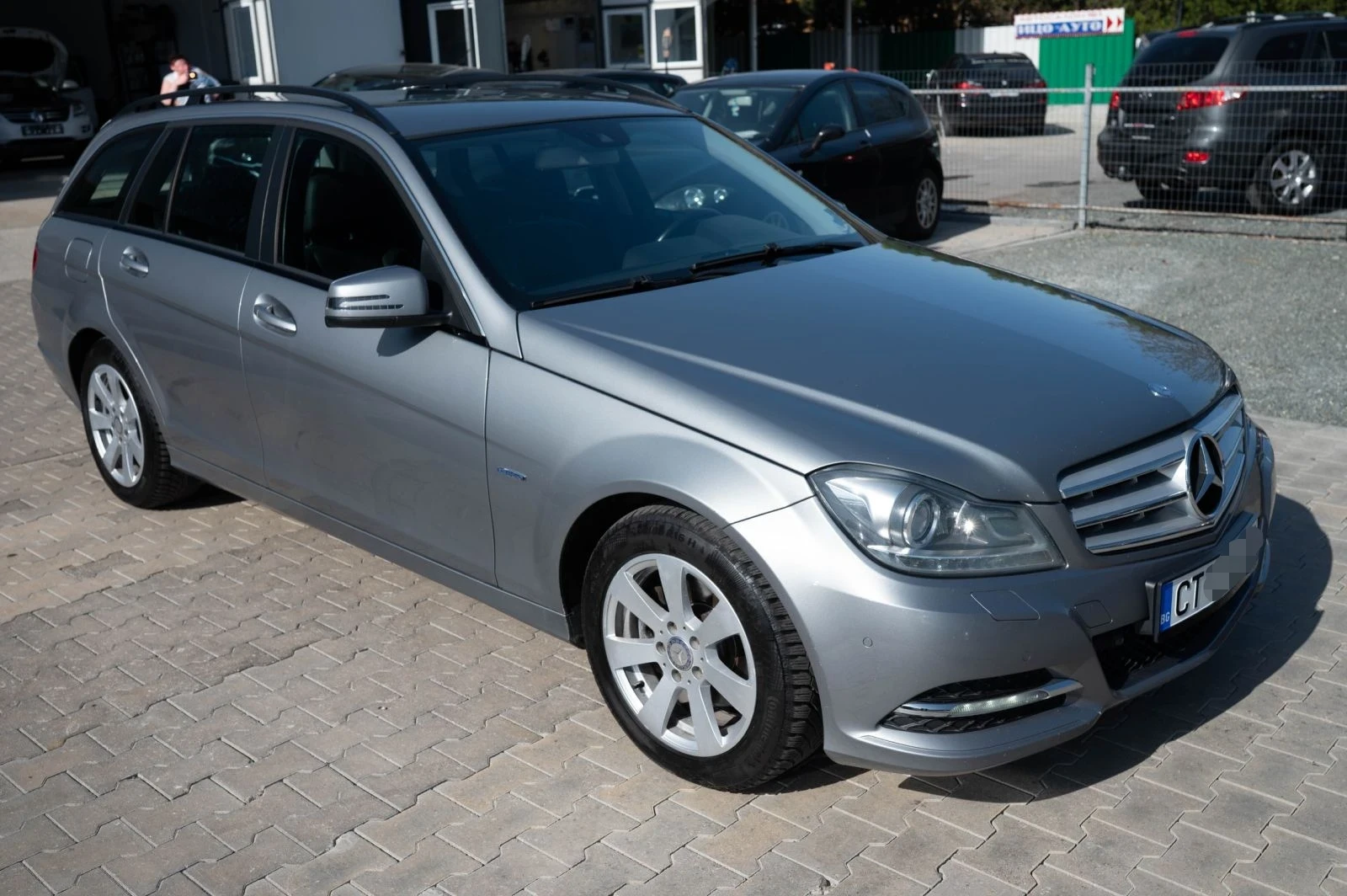 Mercedes-Benz C 250 2.2 * 4-Matic * Автоматик * Кожа - изображение 2