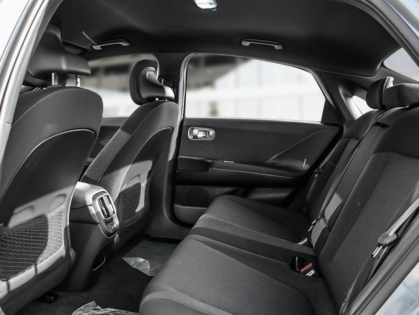 Hyundai Ioniq 6 Preferred RWD Long Range  | Mobile.bg   9