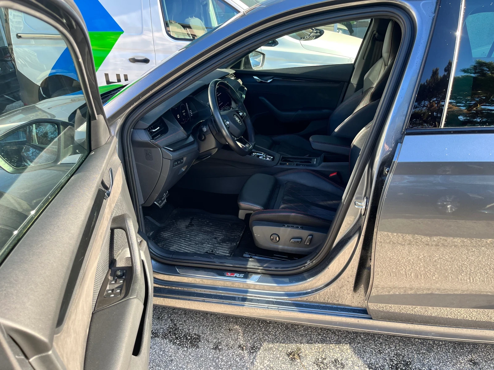 Skoda Octavia 2.0TDI 7DSG RS - изображение 6