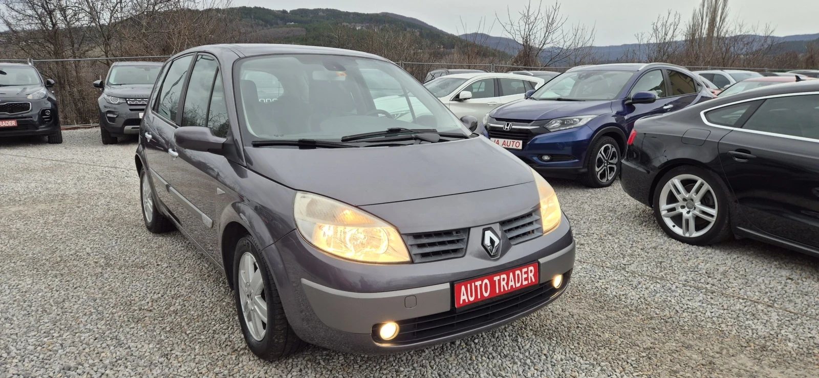 Renault Scenic 2.0-135кс.6скор. - изображение 3