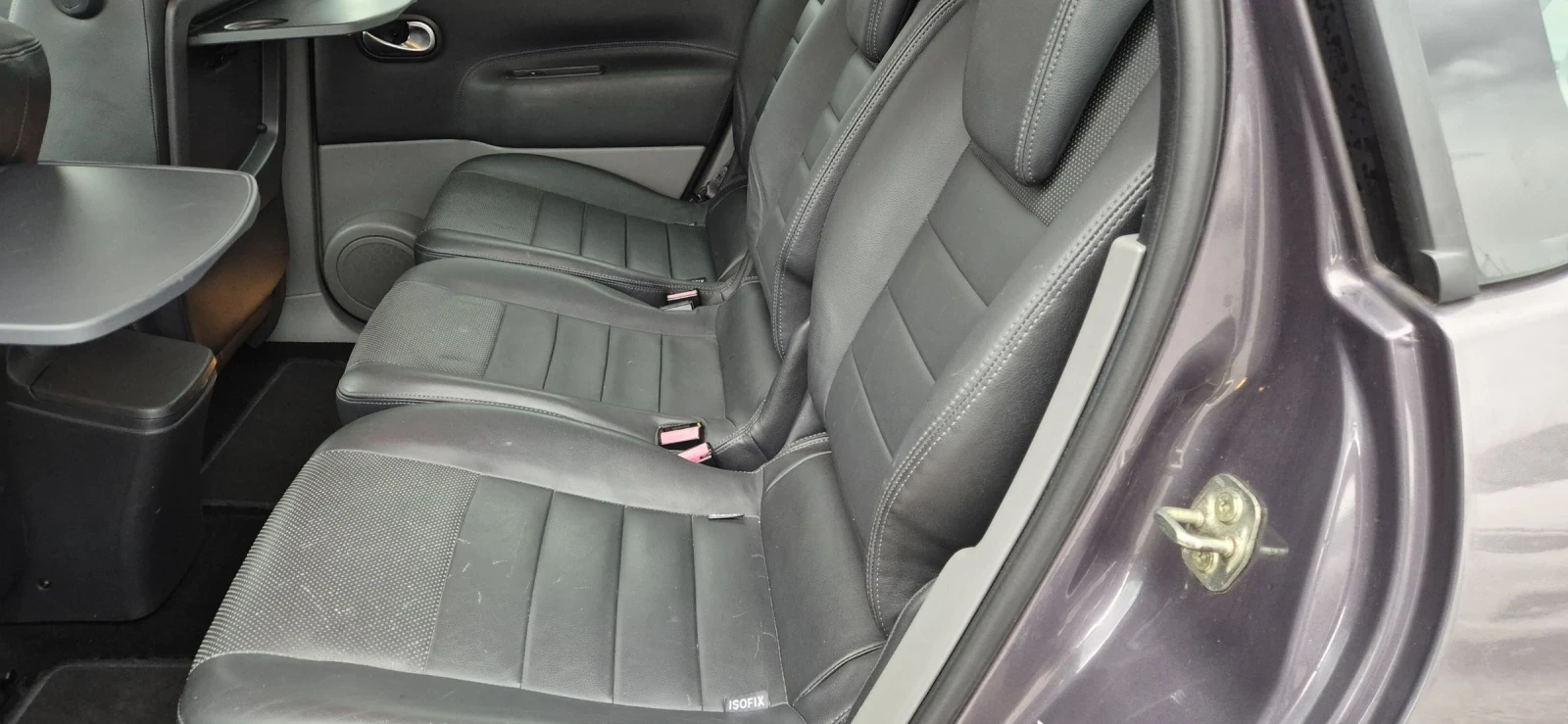 Renault Scenic 2.0-135кс.6скор. - изображение 9