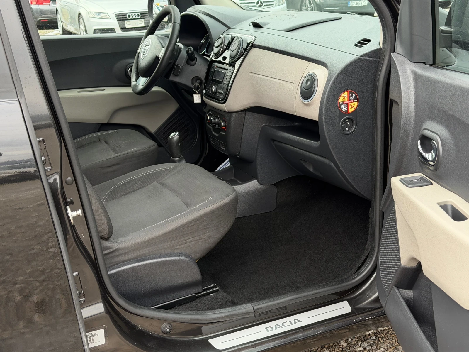 Dacia Lodgy 1.6i 82�.� * ���* * ��������*  | Mobile.bg � ����������� 11