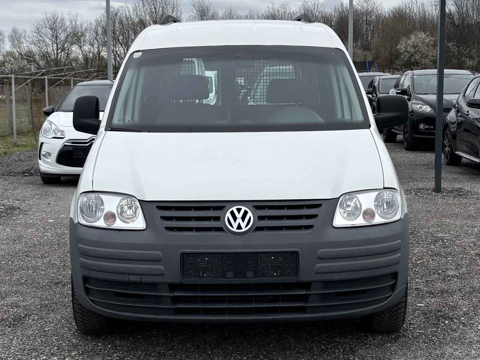 VW Caddy, снимка 2 - Автомобили и джипове - 54032167