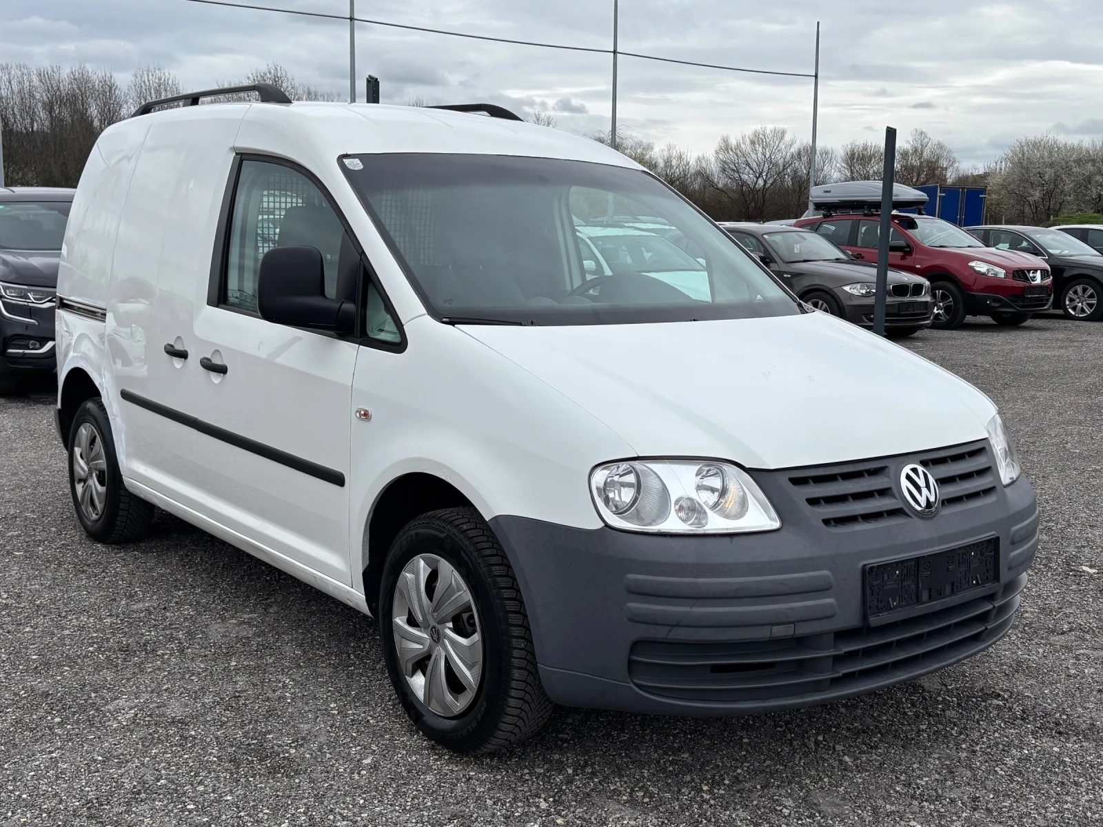 VW Caddy, снимка 3 - Автомобили и джипове - 54032167