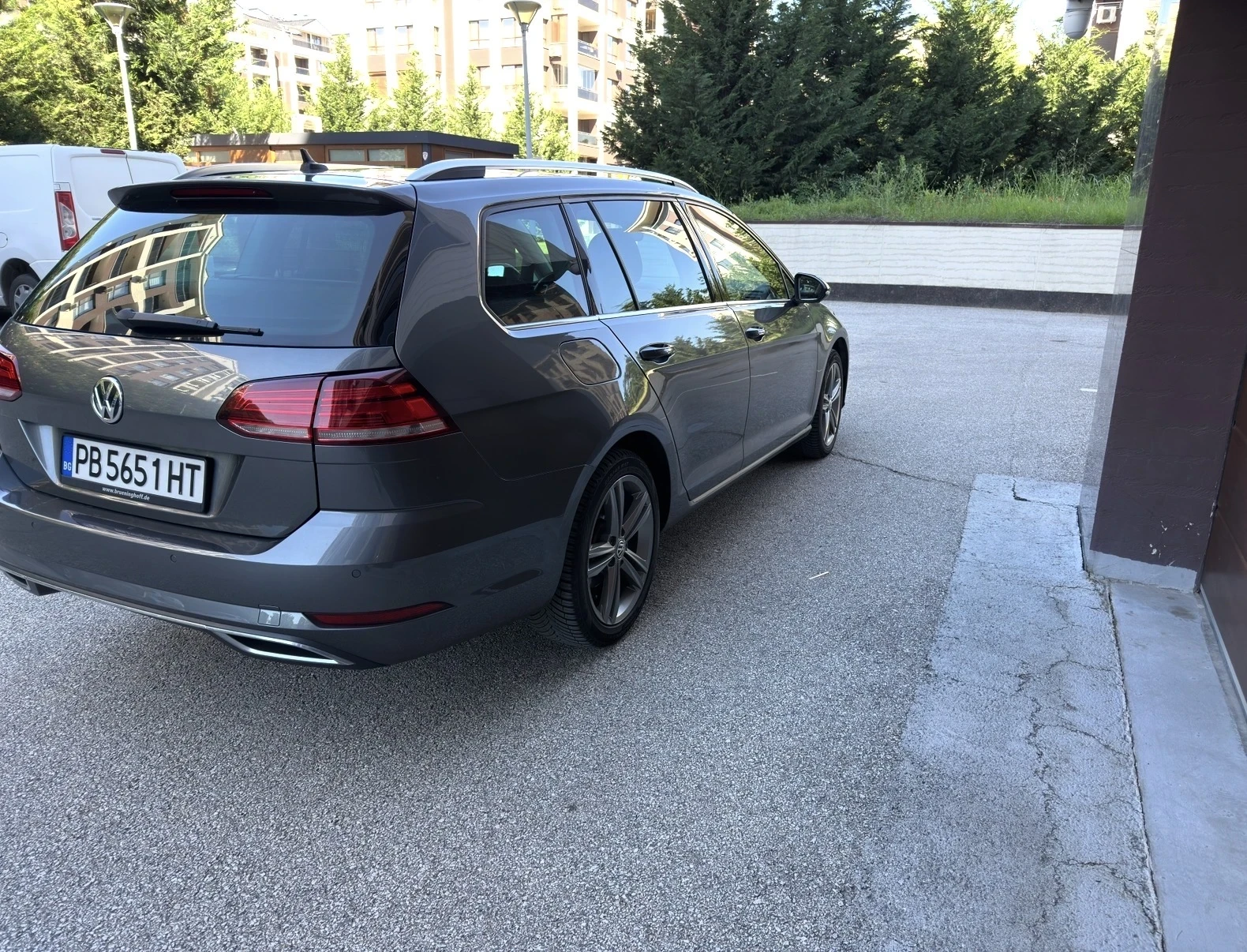 VW Golf Variant R-line, снимка 6 - Автомобили и джипове - 54666811