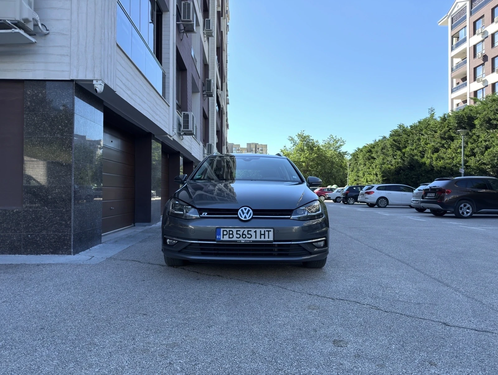 VW Golf Variant R-line, снимка 2 - Автомобили и джипове - 54666811