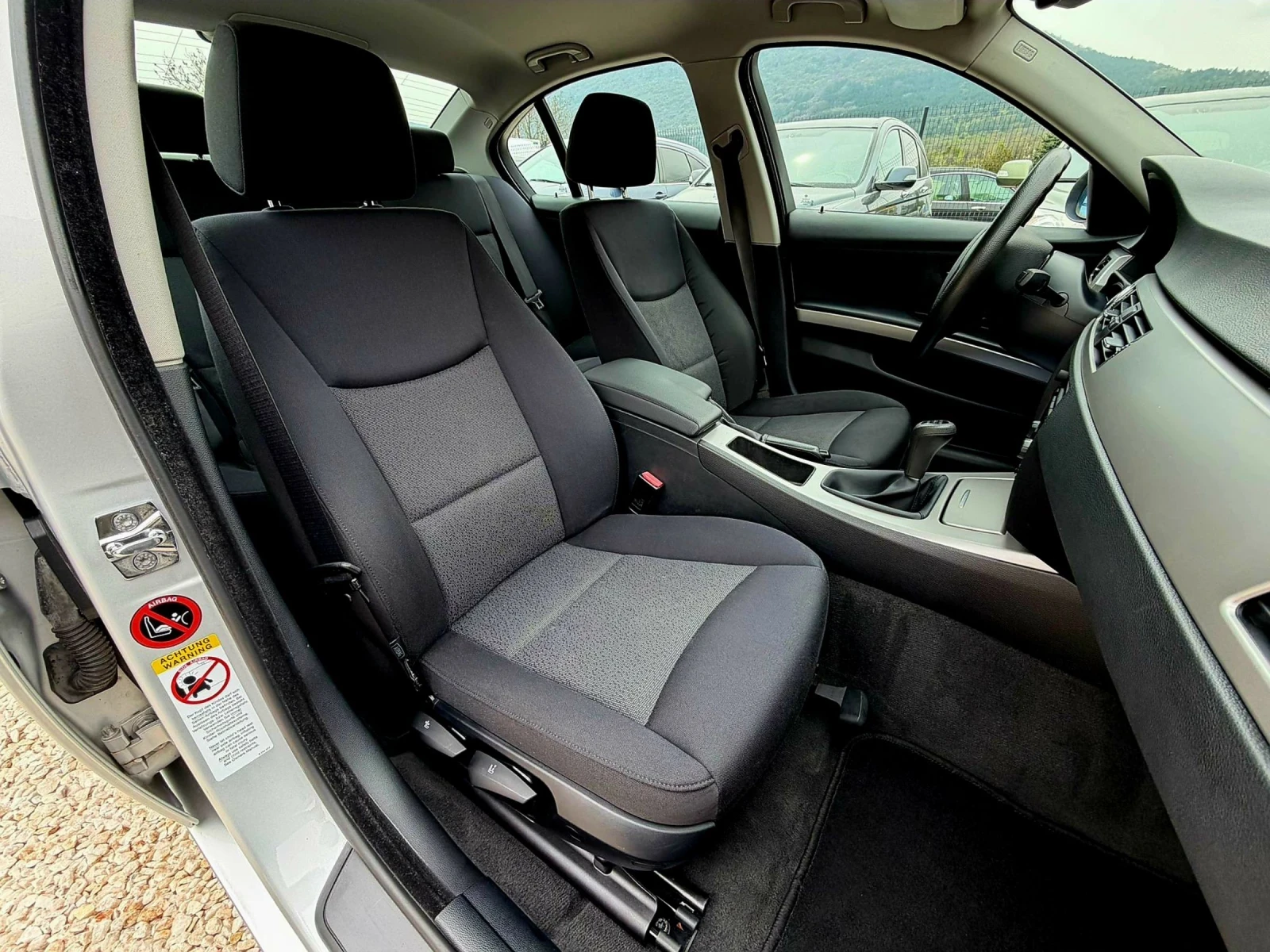 BMW 320, снимка 9 - Автомобили и джипове - 54230345