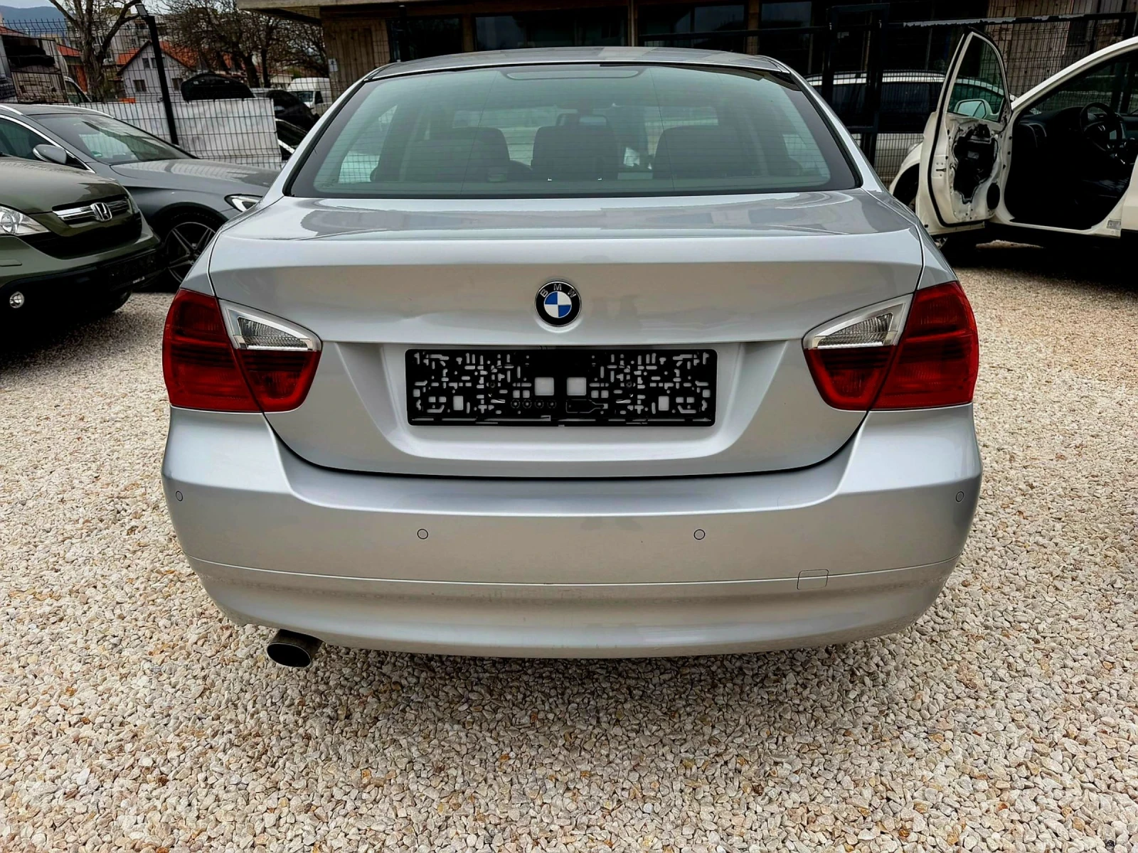 BMW 320, снимка 5 - Автомобили и джипове - 54230345