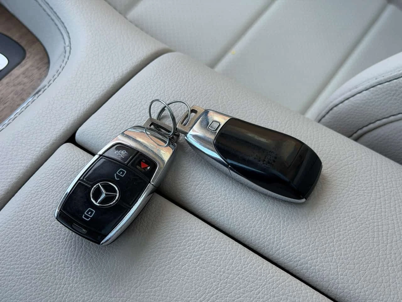 Mercedes-Benz GLS 450 CARFAX, снимка 17 - Автомобили и джипове - 54278757