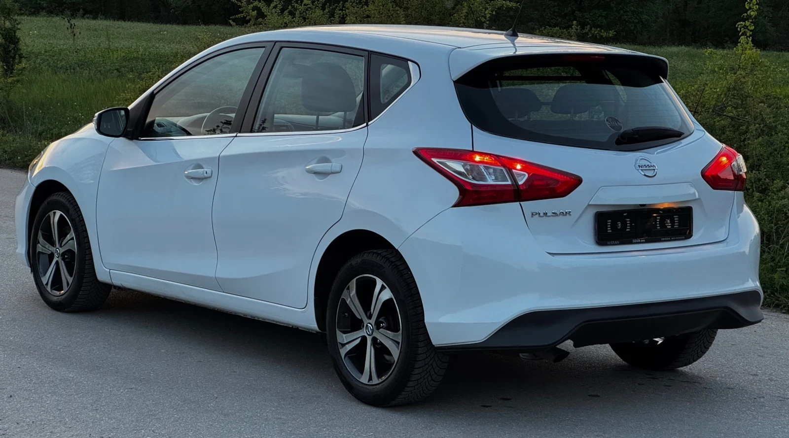 Nissan Pulsar 1.5DCI/110кс, снимка 6 - Автомобили и джипове - 54380027