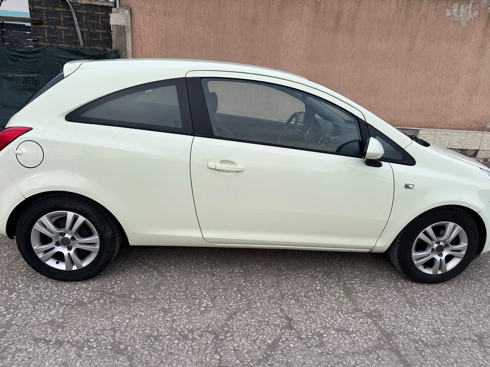 Opel Corsa, снимка 6 - Автомобили и джипове - 54444981