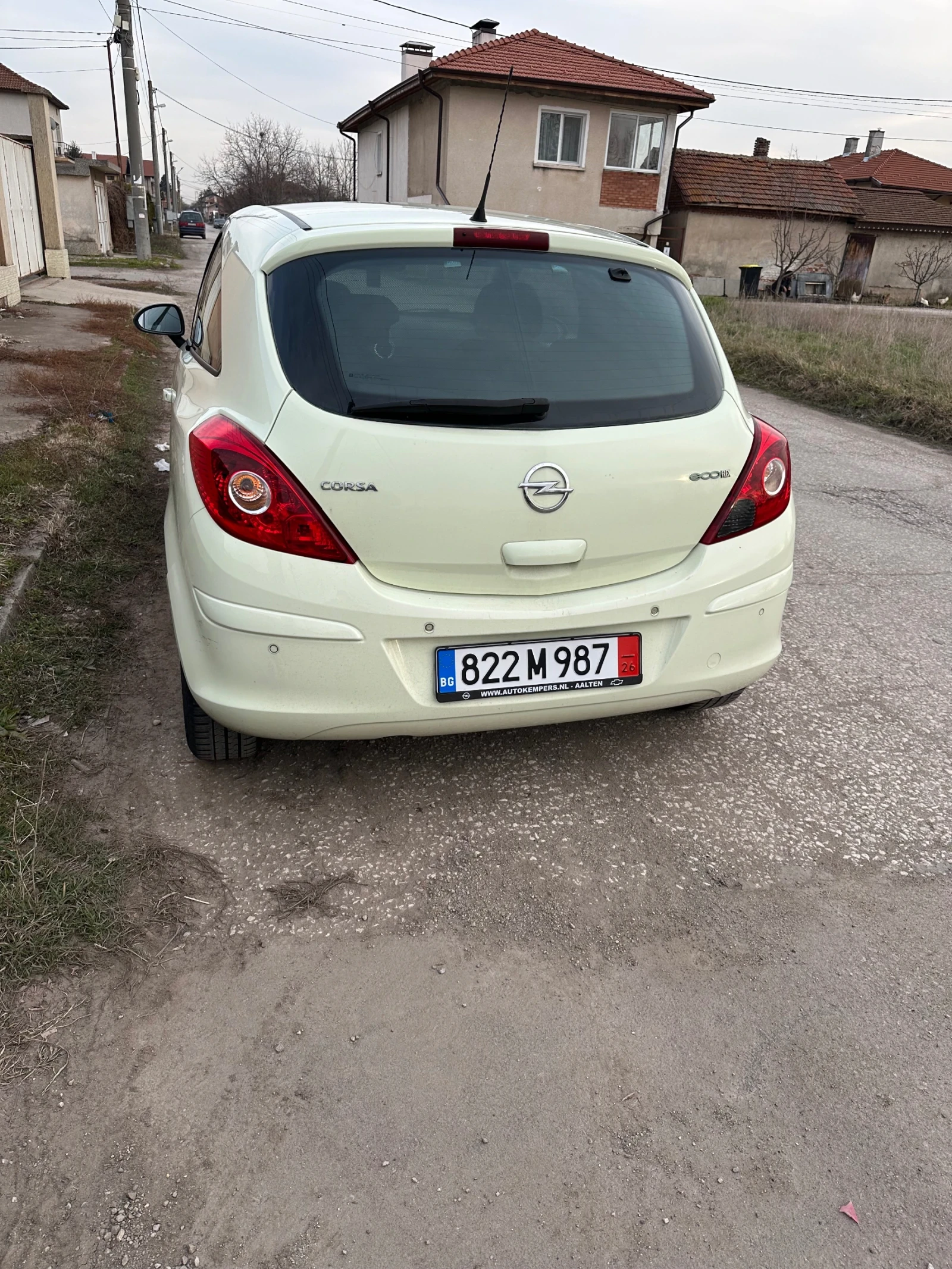 Opel Corsa, снимка 4 - Автомобили и джипове - 54444981