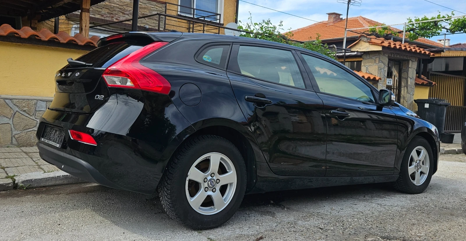 Volvo V40 Cross Country 1.5, снимка 3 - Автомобили и джипове - 54493941