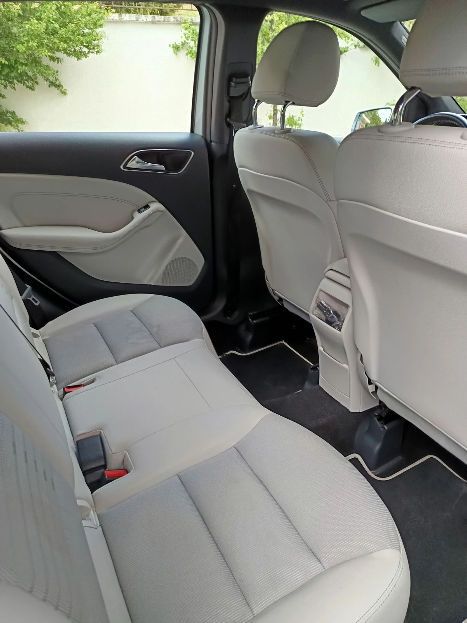 Mercedes-Benz B 180 Mercedes B180 D W246 Facelift , снимка 7 - Автомобили и джипове - 54562722